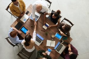 Een negatieve werksfeer transformeren: strategieën voor het creëren van een positieve en productieve werkplek